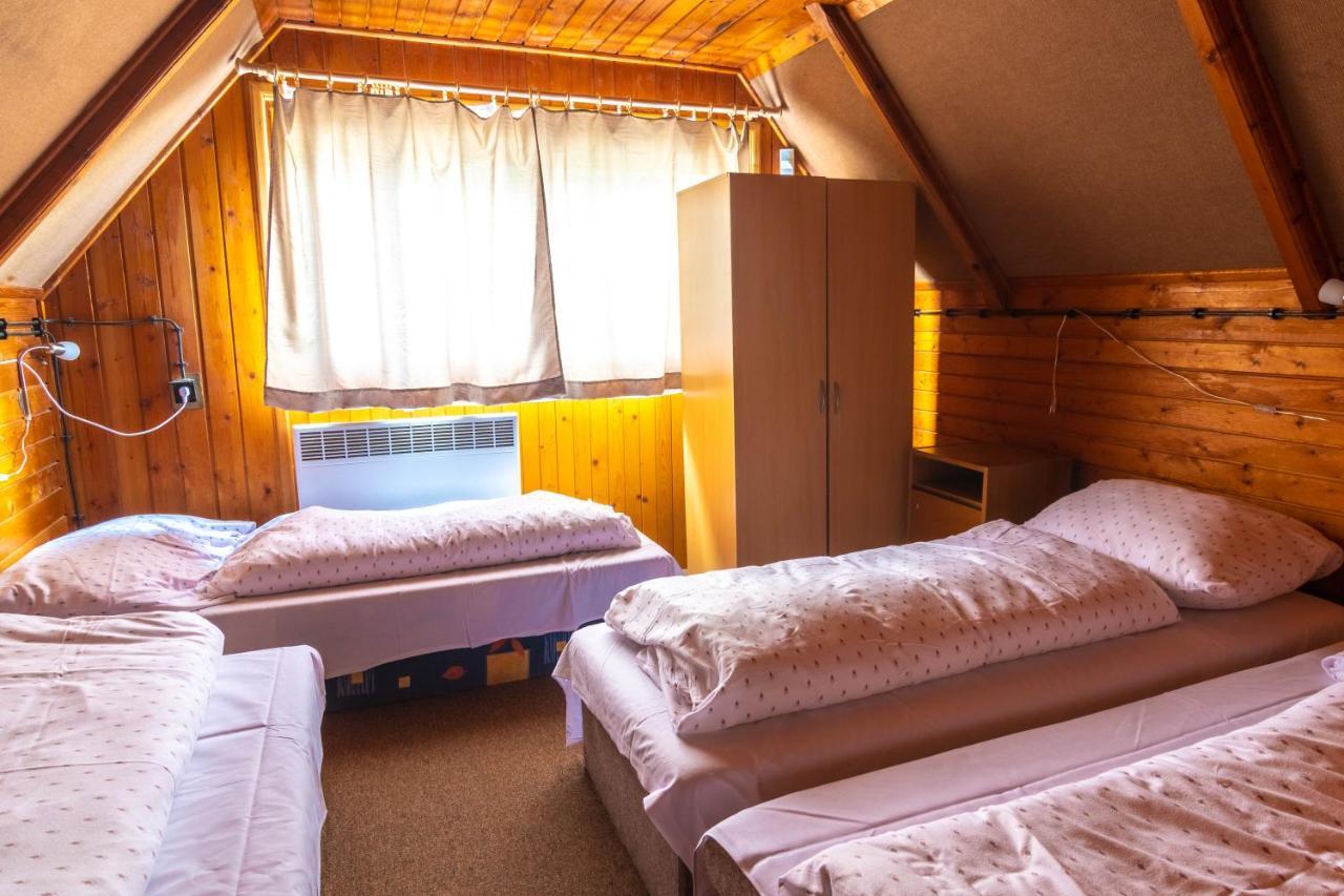 Turisticka Chata Chopok Demanovska Dolina Bagian luar foto