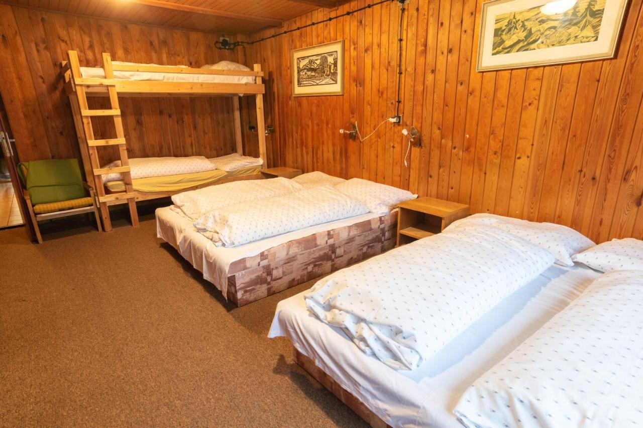 Turisticka Chata Chopok Demanovska Dolina Bagian luar foto